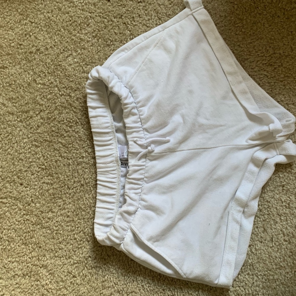 White H&M Sweatshorts 🤍